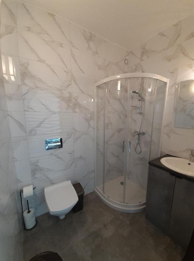 Apartamenty Roza Wiatrow Solec-Zdroj Bagian luar foto